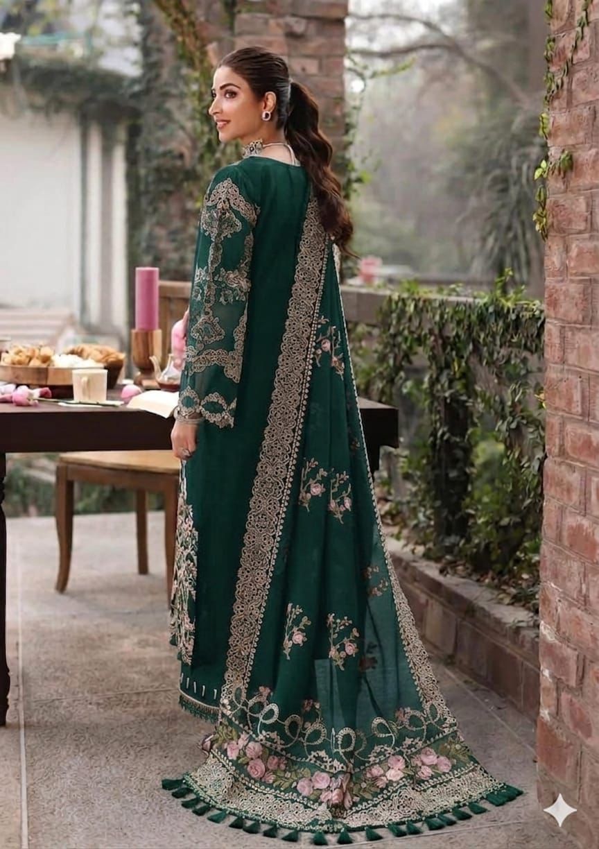 🎊BRAND NAME* KAHF

_WEAR BY THE GORGEOUS ACTRESS_ *KINZA HASHMI🎊