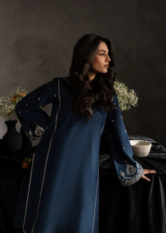 LAAM - 2 PIECE UNSTICED IN DHANAK seq emb